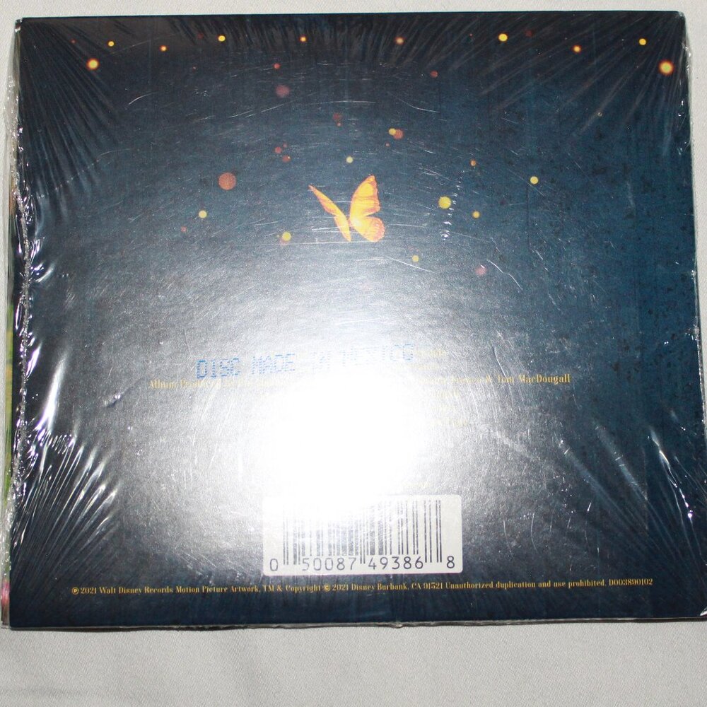 NWT Disney's Encanto Motion Picture Soundtrack Target Exclusive CD - Picture 2 of 3